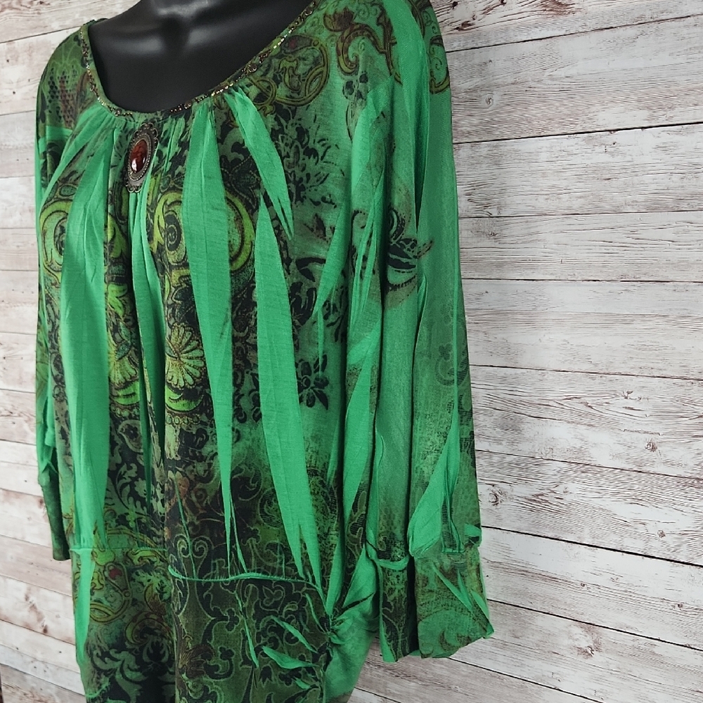 Elegant Green Women's Top - Picture 7 of 9